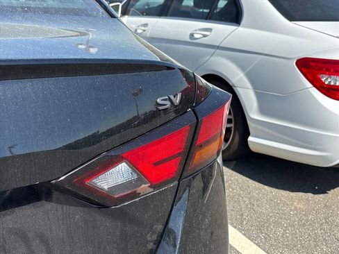 Used 2024 Nissan Altima 2.5 SV image 12