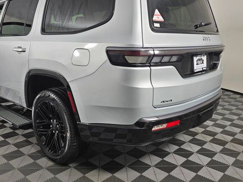 New 2026 Jeep Grand Wagoneer Limited image 14