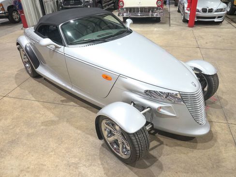 Used 2001 Plymouth Prowler RWD image 28