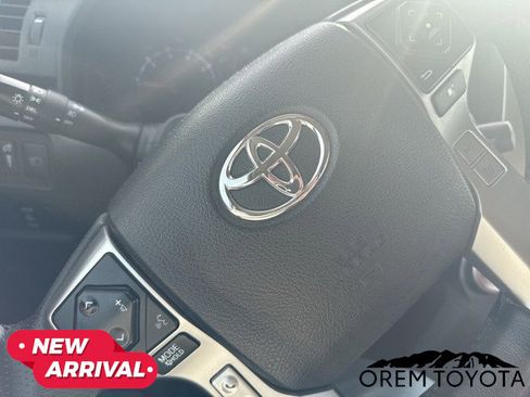 Used 2021 Toyota 4Runner SR5 image 12