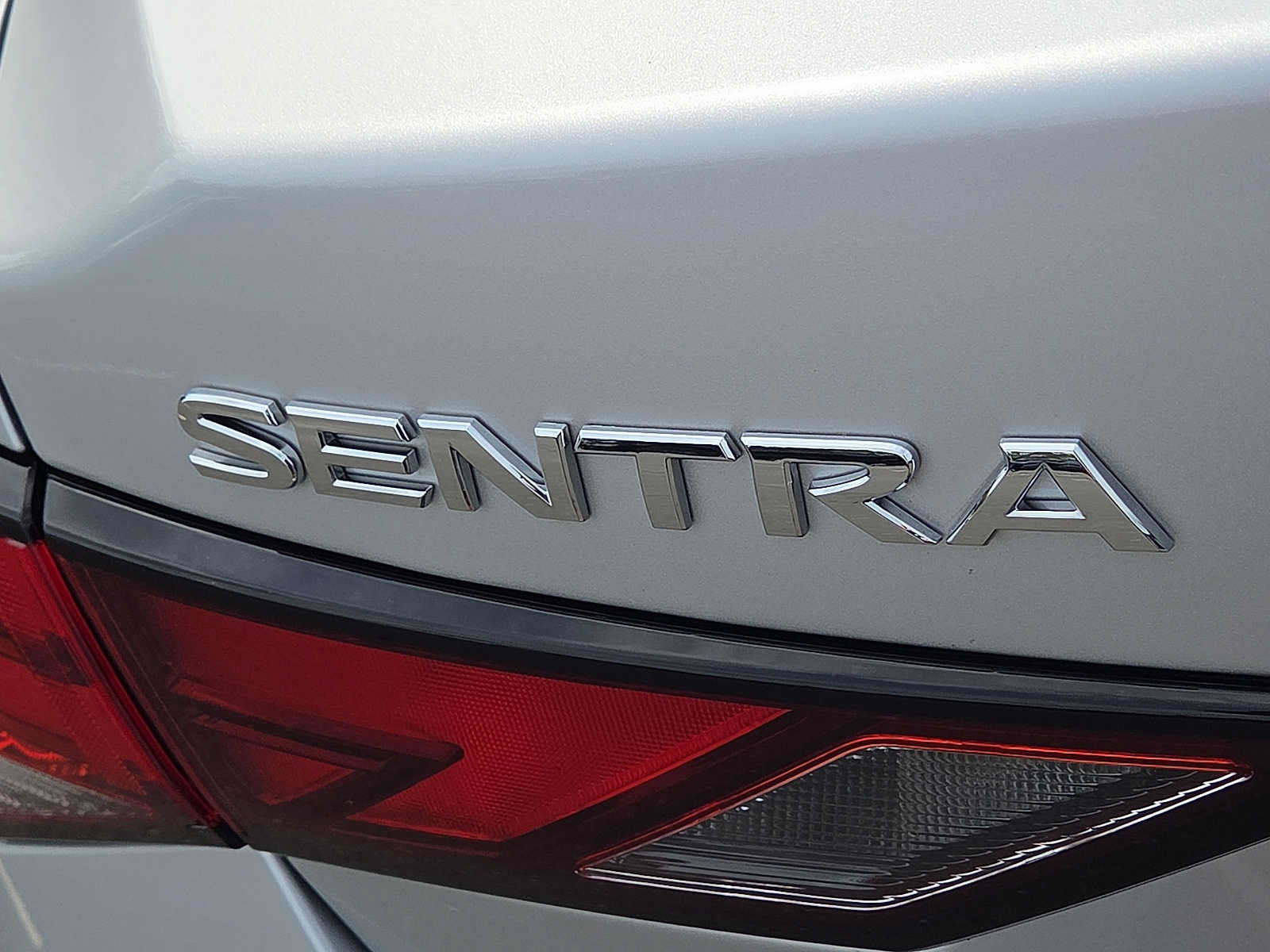Used 2023 Nissan Sentra SV FWD image 28