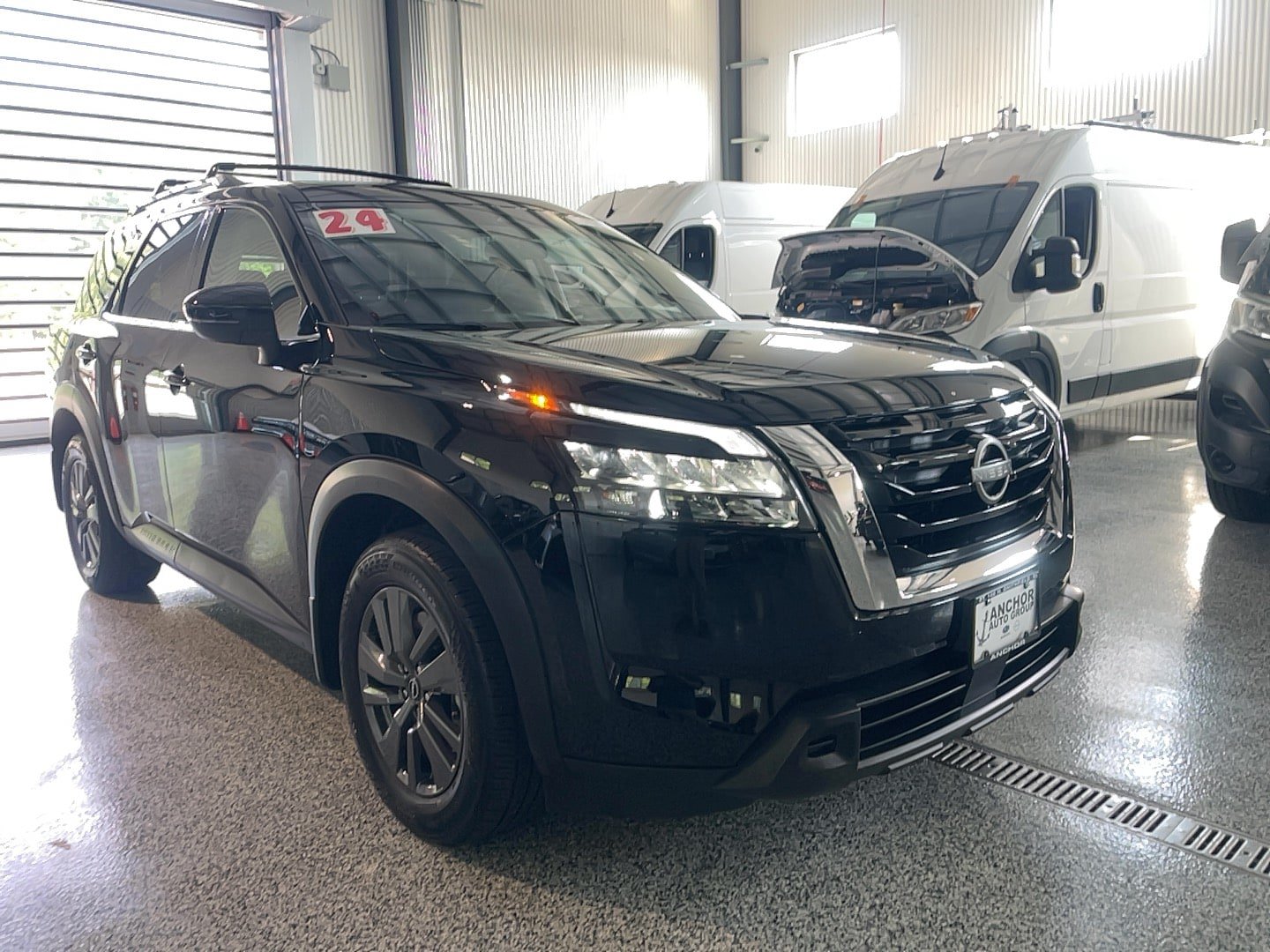 Used 2024 Nissan Pathfinder SV w/ SV Premium Package AWD/4WD image 1