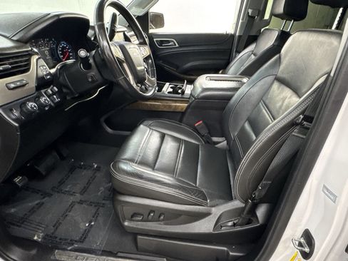 Used 2019 GMC Yukon Denali w/ Denali Ultimate Package AWD/4WD image 16
