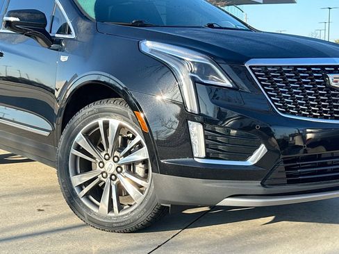 Used 2021 Cadillac XT5 Premium Luxury image 9
