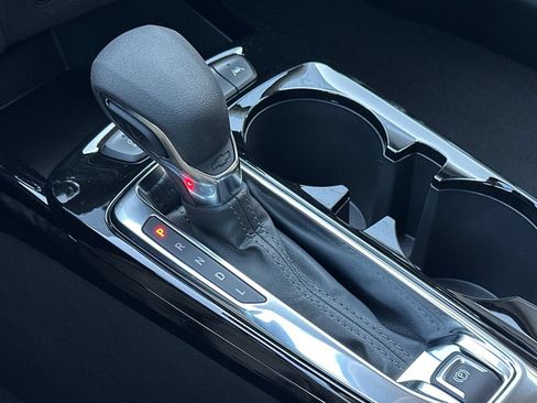 New 2026 Chevrolet Trax LT FWD image 21