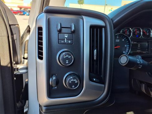 Used 2019 GMC Sierra 2500 SLE image 24