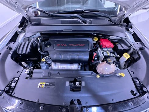Used 2021 Jeep Compass Limited FWD image 11