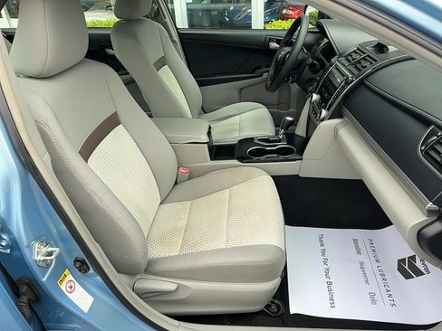 Used 2012 Toyota Camry L FWD image 15