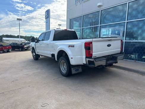 Used 2023 Ford F350 Lariat w/ Lariat Ultimate Package AWD/4WD image 5
