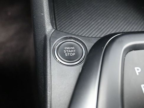 Used 2025 Kia K4 LXS image 27