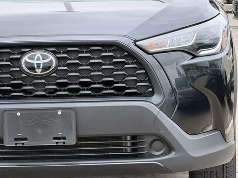 Used 2023 Toyota Corolla Cross LE FWD image 9