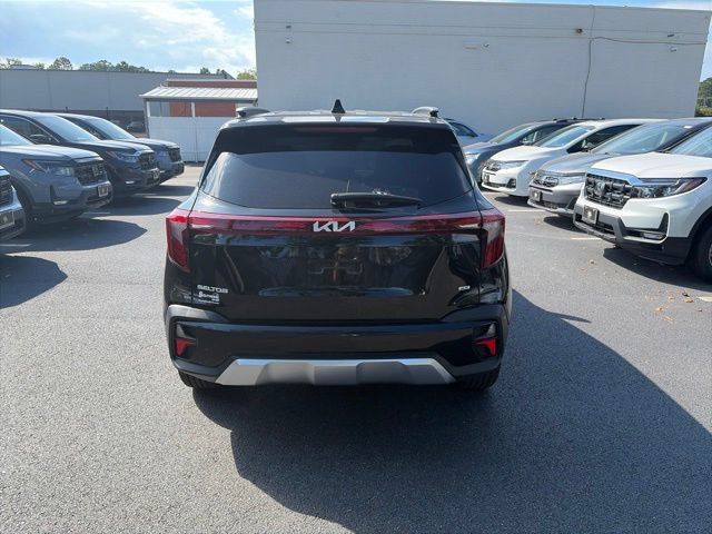 Used 2025 Kia Seltos S AWD/4WD image 7