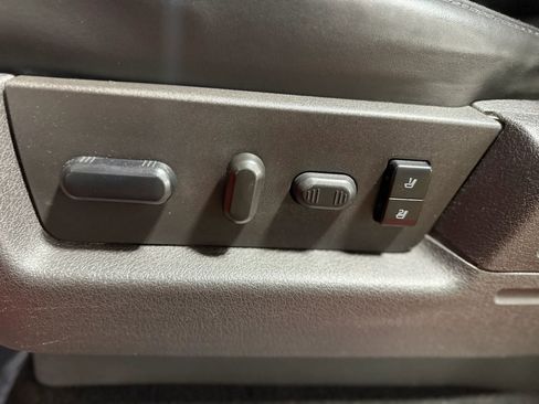 Used 2012 Ford F150 Raptor w/ Raptor Luxury Pkg image 14