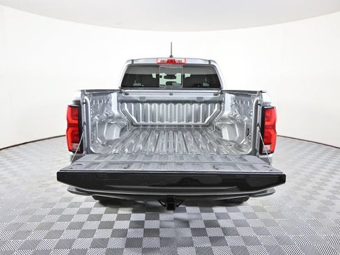 Used 2023 Chevrolet Colorado Z71 w/ Z71 Convenience Package 2 AWD/4WD image 6