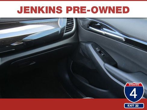 Used 2024 Kia Seltos S FWD image 19