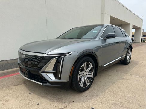 Used 2024 Cadillac Lyriq Tech w/ LPO, Floor Liner Package RWD image 3