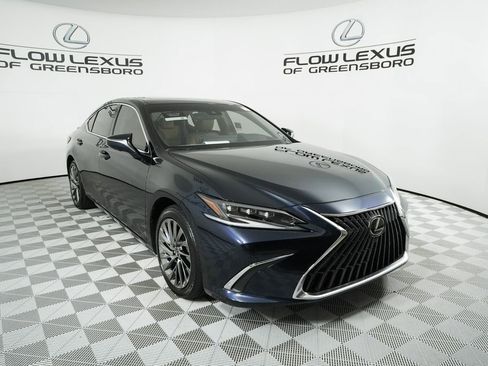 Certified 2025 Lexus ES 300h Ultra Luxury image 3