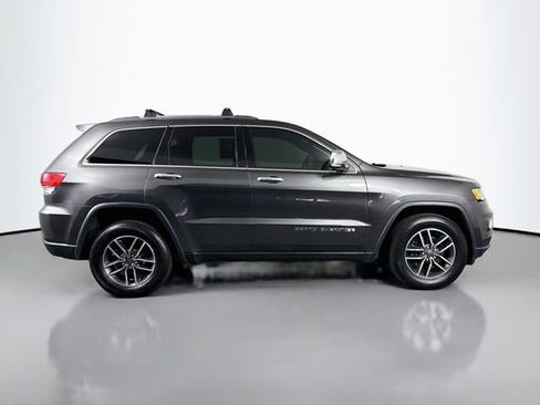 Used 2019 Jeep Grand Cherokee Limited AWD/4WD image 8