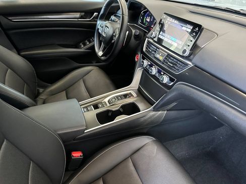Used 2022 Honda Accord Sport image 16