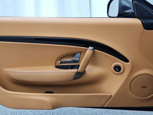 Used 2017 Maserati GranTurismo Sport image 28