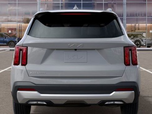 New 2025 Kia Sorento S w/ Panoramic Sunroof Package image 13