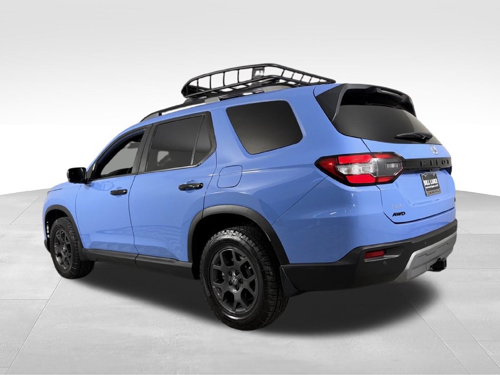 Used 2023 Honda Pilot TrailSport image 8