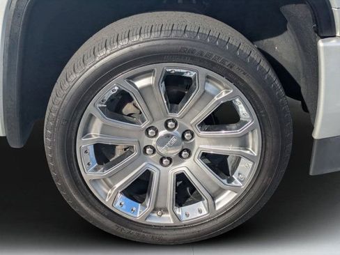 Used 2018 GMC Sierra 1500 Denali w/ Denali Ultimate Package image 9