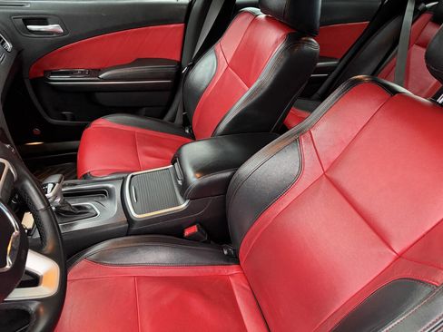 Used 2015 Dodge Charger R/T w/ Wheels & Tunes Group image 40