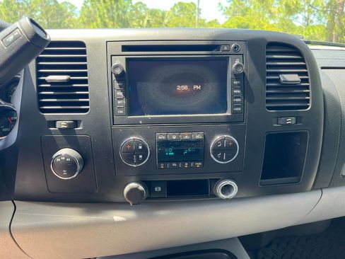 Used 2011 Chevrolet Silverado 3500 LT w/ Interior Plus Package AWD/4WD image 16