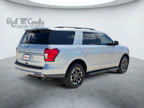 Used 2024 Ford Expedition XLT RWD image 5