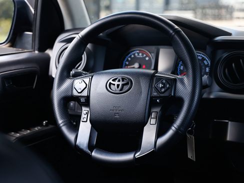 Used 2021 Toyota Tacoma SR w/ SR Convenience Package RWD image 31