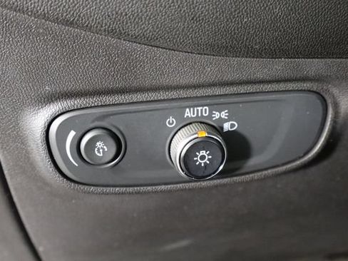 Used 2022 Chevrolet Equinox LT FWD image 14