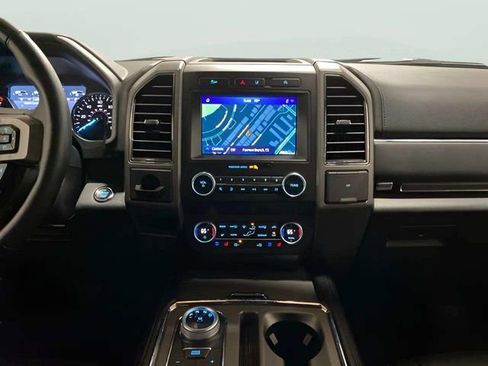 Used 2021 Ford Expedition XLT RWD image 15
