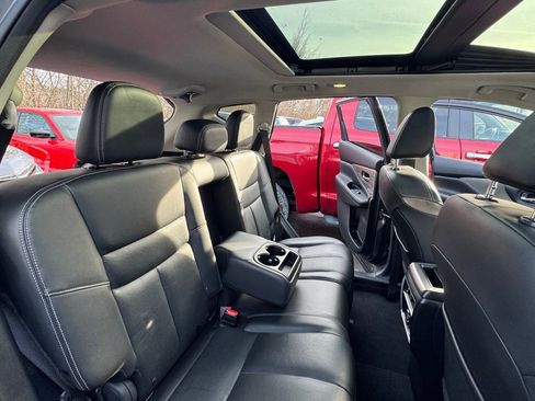 Used 2018 Nissan Murano Platinum image 7