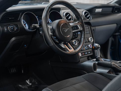 Certified 2022 Ford Mustang Coupe image 25