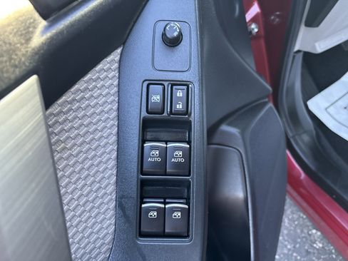 Used 2017 Subaru Forester 2.5i Premium w/ All-Weather Package image 16