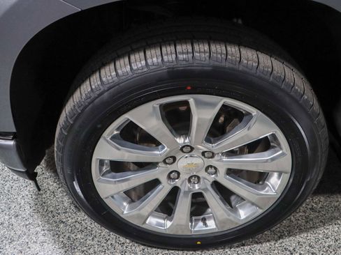 Used 2021 Chevrolet Silverado 1500 High Country image 11