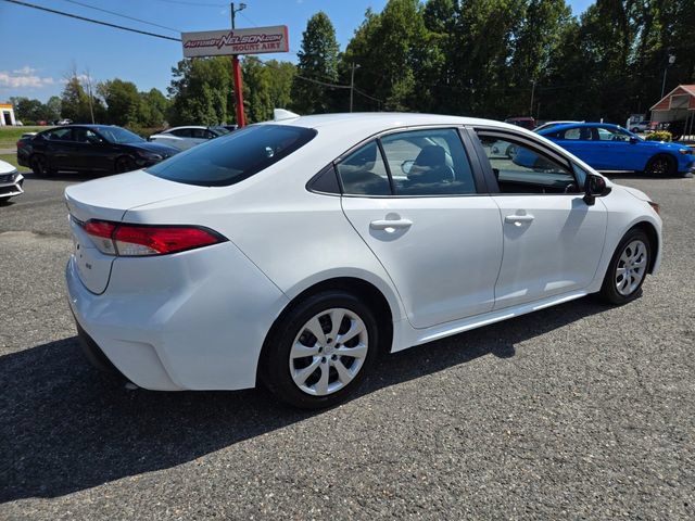 Used 2024 Toyota Corolla LE FWD image 8