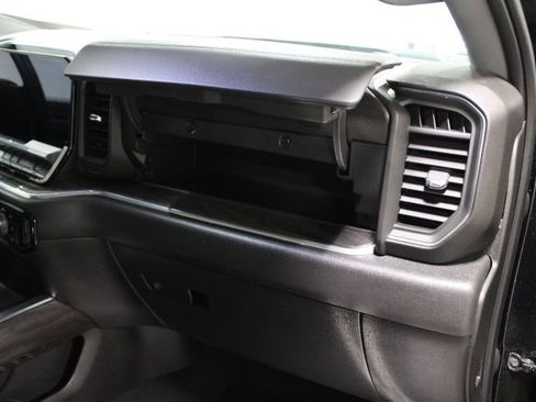 Used 2024 Chevrolet Silverado 2500 LTZ w/ LTZ Convenience Package image 28