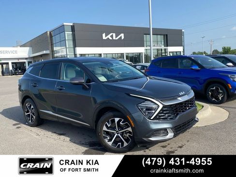 Certified 2024 Kia Sportage EX FWD image 1