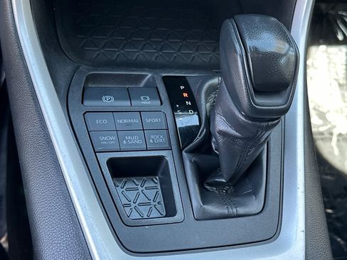 Used 2024 Toyota RAV4 XLE image 28