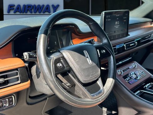 Used 2020 Lincoln Aviator Reserve w/ Equipment Group 202A AWD/4WD image 14