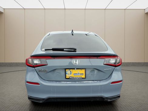 Used 2022 Honda Civic Sport image 8