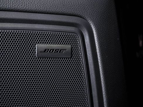 Certified 2026 Porsche Macan AWD/4WD image 27