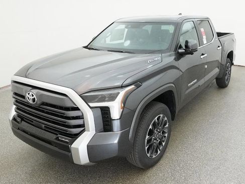 New 2026 Toyota Tundra Limited AWD/4WD image 3