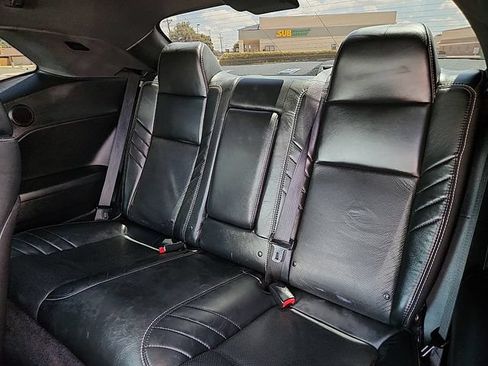 Used 2016 Dodge Challenger SRT Hellcat RWD image 10