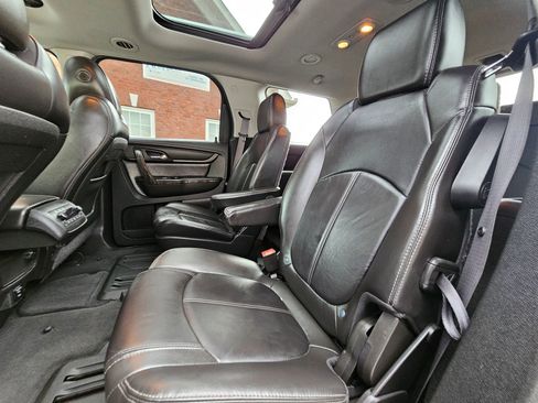 Used 2015 GMC Acadia SLT w/ Open Road Package image 21