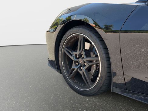 Used 2024 Chevrolet Corvette Stingray Preferred Cpe w/ Z51 Performance Package RWD image 10