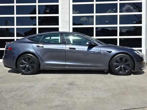 Used 2021 Tesla Model S Plaid AWD/4WD image 3