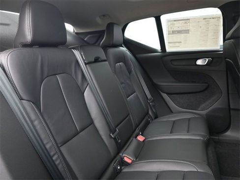 New 2026 Volvo XC40 B5 Plus w/ Protection Package Premier image 32